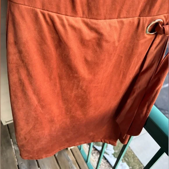 🆕✨ Tahari ASL Walnut Brown Faux Suede Sheath Dress Size 6 Gold Tie Career Midi - Picture 10 of 17